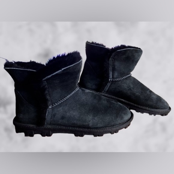 Kirkland Signature shearling ankle boots. Wmns sz 9 - Picture 1 of 6